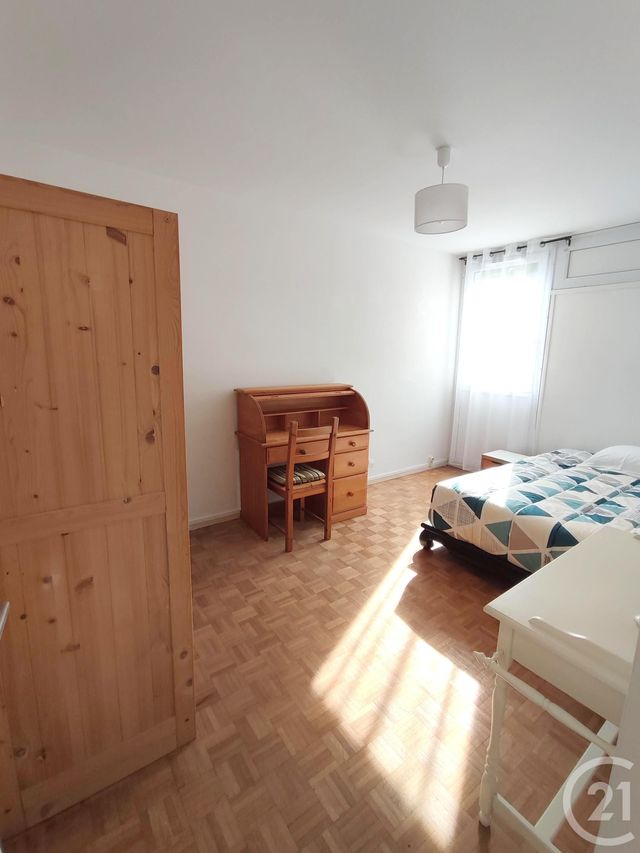 Appartement T5 à louer - 5 pièces - 91,95 m2 - Reze - 44 - PAYS-DE-LOIRE