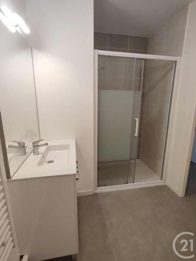 Appartement T3 &agrave; louer - 3 pi&egrave;ces - 61,60 m2 - St Herblain - 44 - PAYS-DE-LOIRE