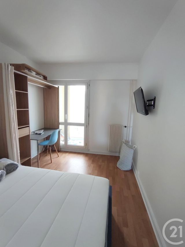 Appartement T5 &agrave; louer - 5 pi&egrave;ces - 85,72 m2 - St Herblain - 44 - PAYS-DE-LOIRE