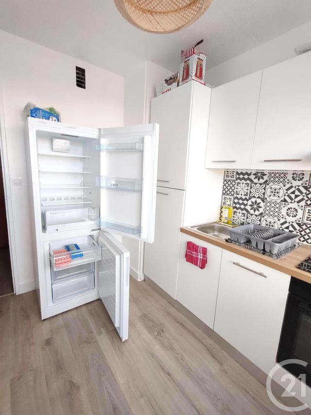 Appartement T5 &agrave; louer - 5 pi&egrave;ces - 85,72 m2 - St Herblain - 44 - PAYS-DE-LOIRE