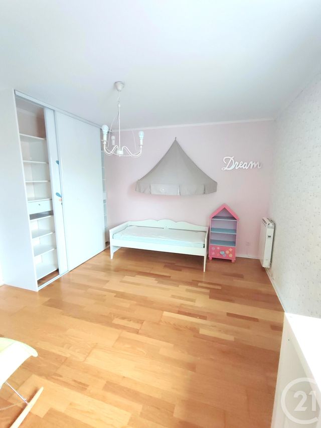 Maison &agrave; louer - 4 pi&egrave;ces - 81 m2 - Nantes - 44 - PAYS-DE-LOIRE