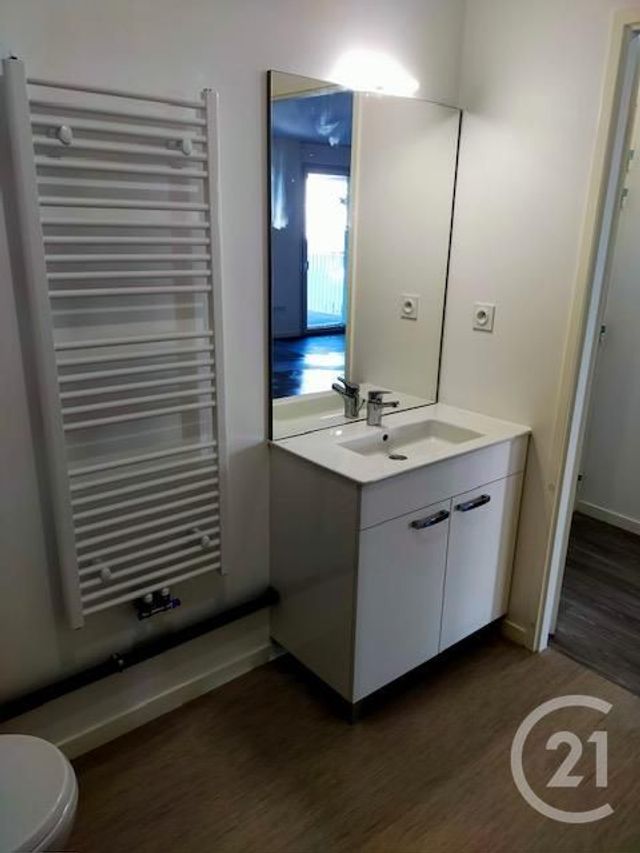 Appartement T2 &agrave; louer - 2 pi&egrave;ces - 40,50 m2 - St Herblain - 44 - PAYS-DE-LOIRE
