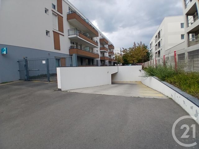 parking - NANTES - 44