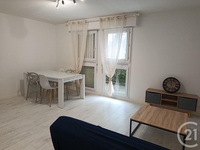Appartement F2 &agrave; louer - 2 pi&egrave;ces - 45,15 m2 - Vannes - 56 - BRETAGNE