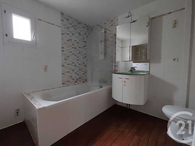 Maison &agrave; louer - 5 pi&egrave;ces - 79,63 m2 - Vannes - 56 - BRETAGNE