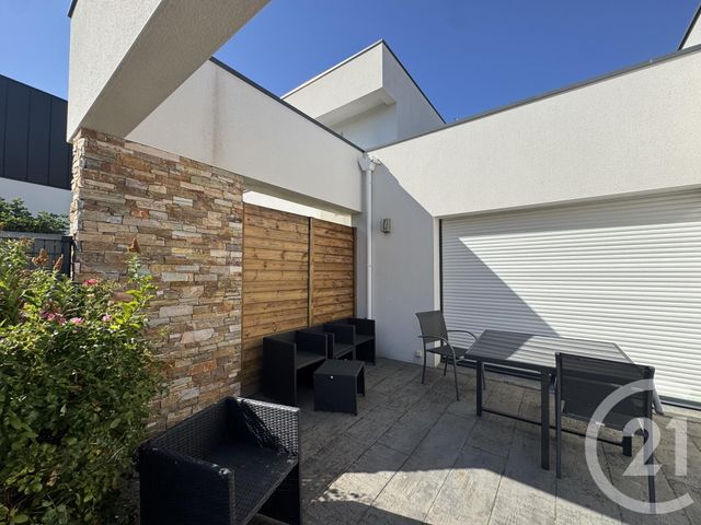Maison &agrave; louer - 4 pi&egrave;ces - 94,85 m2 - St Ave - 56 - BRETAGNE