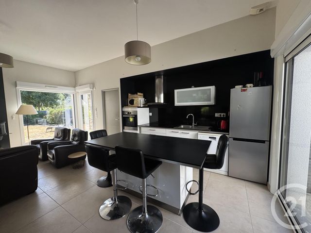 Maison &agrave; louer - 4 pi&egrave;ces - 94,85 m2 - St Ave - 56 - BRETAGNE